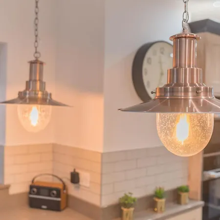 Cragg Cottage, Award-winning District Near