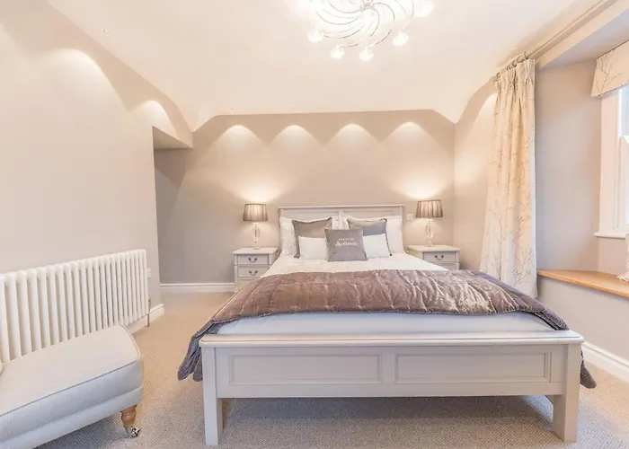 Cragg Cottage, Award-winning District Near Holiday home